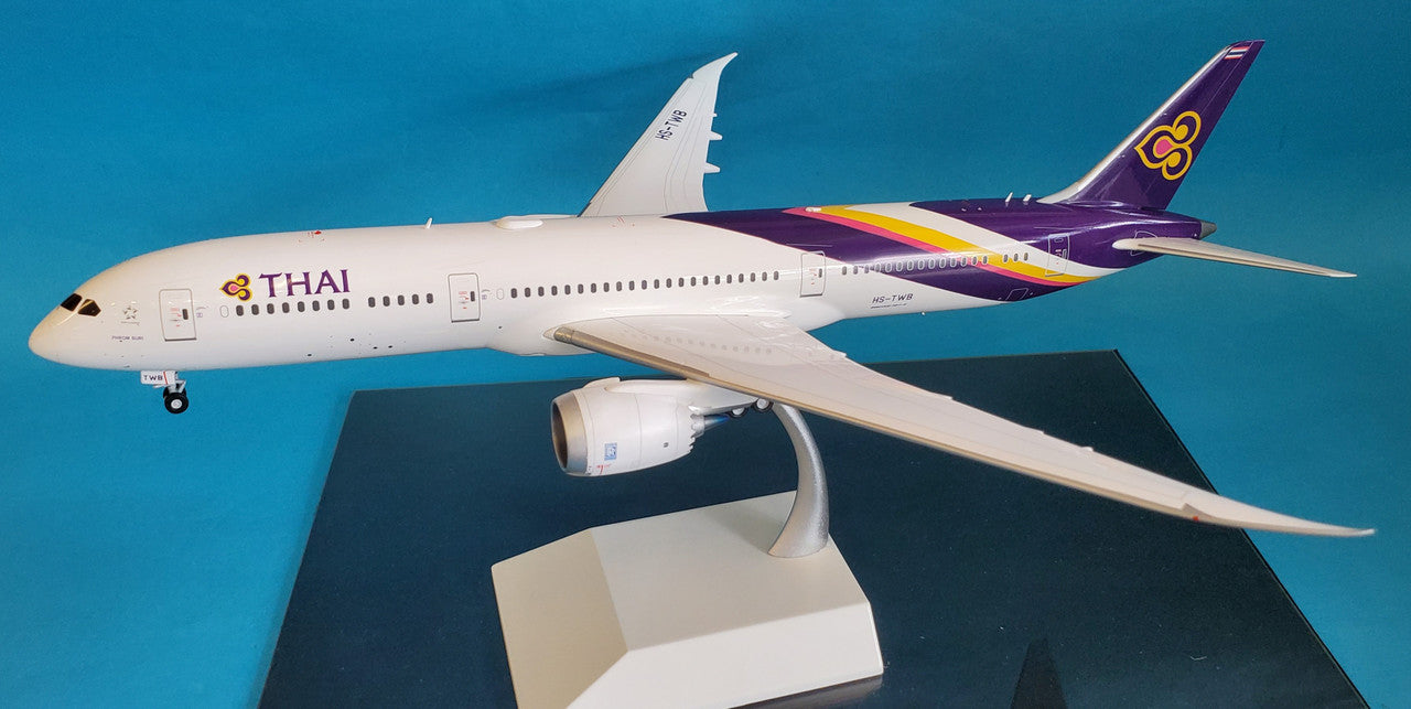 LH2114 | JC Wings 1:200 | Boeing 787-9 Thai HS-TWB (with stand)