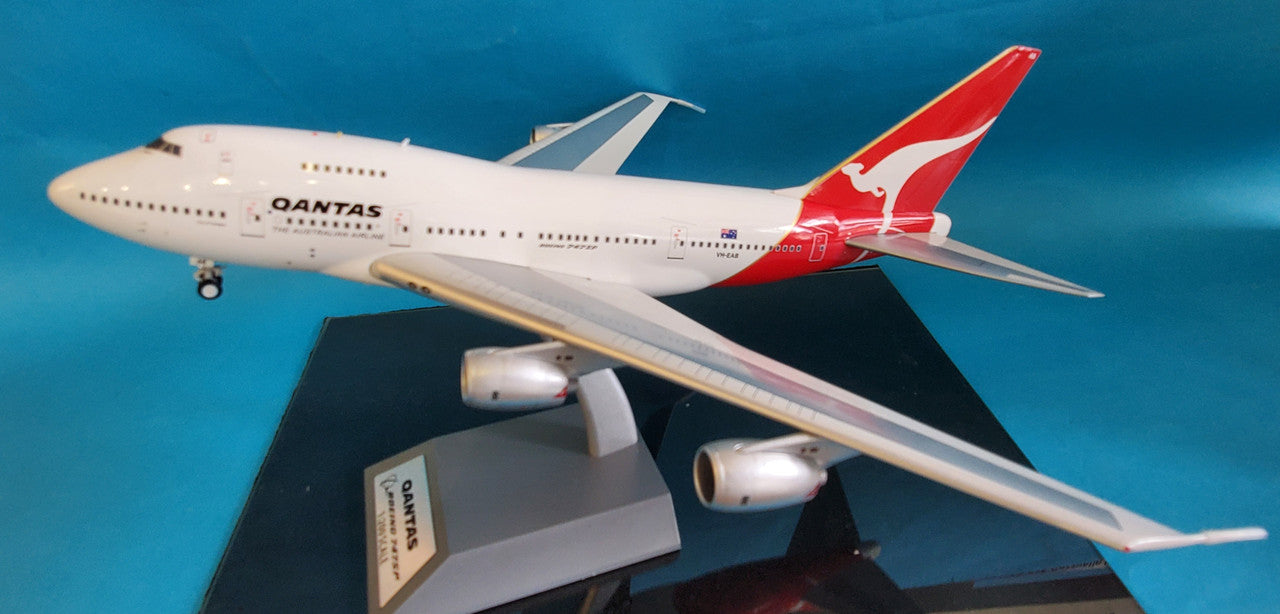 IF747SPQFA0820 | InFlight200 1:200 | Boeing 747SP-38 Qantas VH-EAB (with stand)