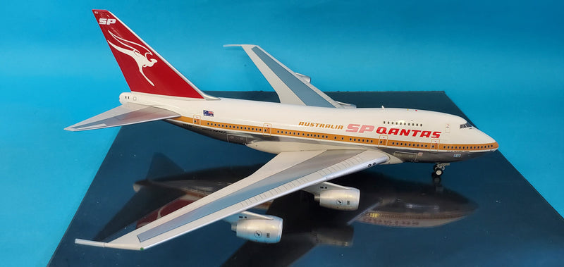 IF747SPQFA0119P | InFlight200 1:200 | Boeing 747SP-38 Qantas VH-EAA (polished with stand)