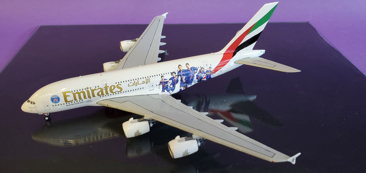 GJUAE1559 | Gemini Jets 1:400 1:400 | Airbus A380 Emirates A6-EOT, 'PSG France'