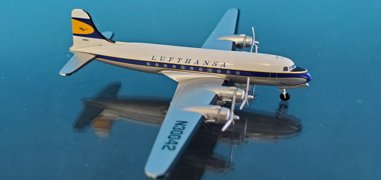 ACN30042 | Aero Classics 1:400 | Douglas C-54 Lufthansa N30042
