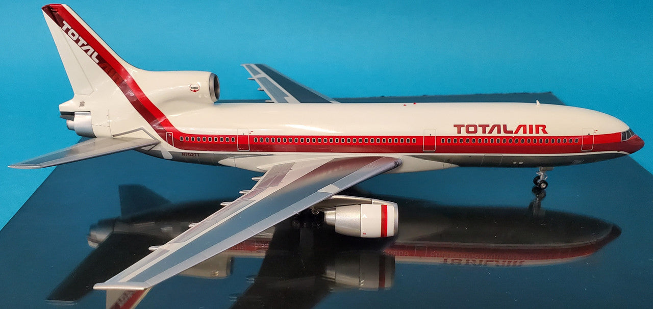 IF10110417B | InFlight200 1:200 | L-1011 Tristar Total Air N702TT (with stand)