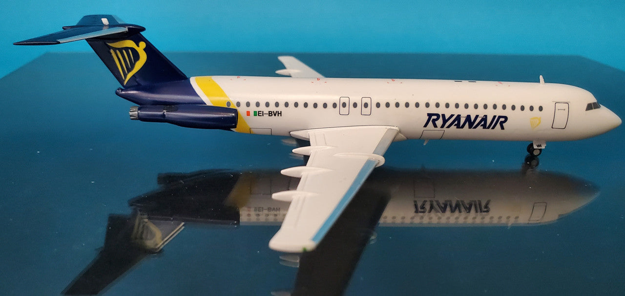 SC214 | Sky Classics 1:200 | BAC-111-500 One-Eleven Ryanair EI-CCX