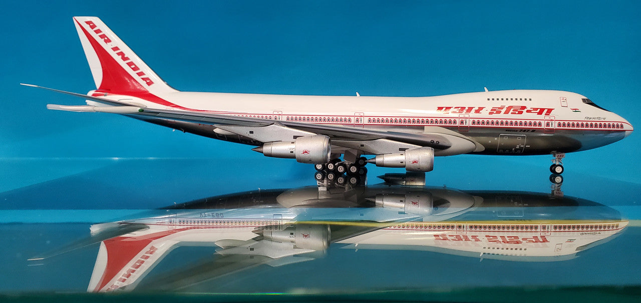 IF7420820P | InFlight200 1:200 | Boeing 747-200 Air India VT-EBO (with stand)