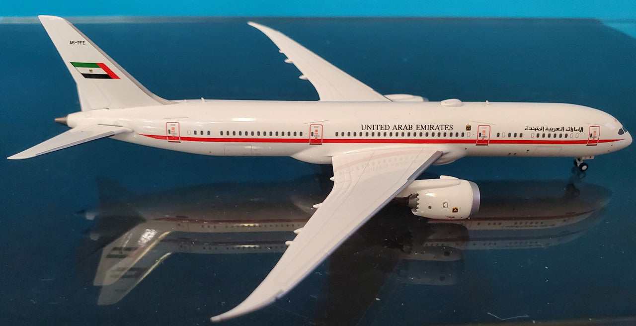 NG55042 | NG Models 1:400 | Boeing 787-9 United Arab Emirates A6-PFE