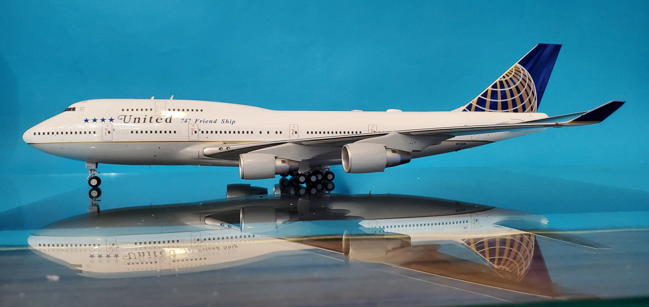 XX2203 | JC Wings 1:200 | Boeing 747-400 United N118UA, 'Final Flight Colours' ( with stand)