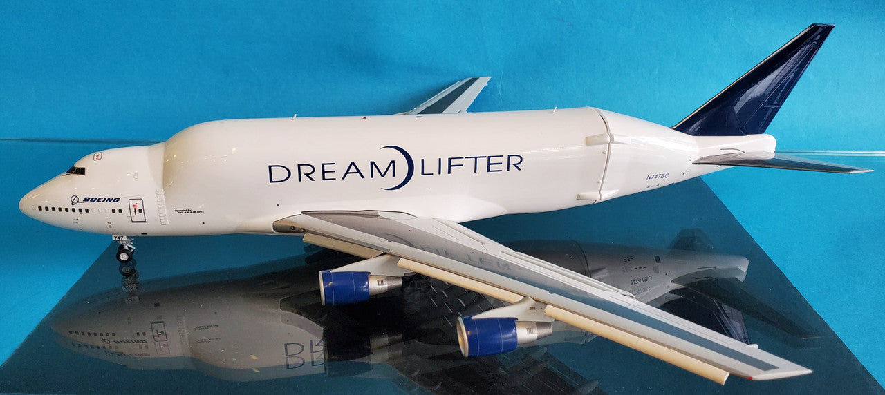 LH2163A | JC Wings 1:200 | Boeing 747-400LCF House colours N747BC (with stand)