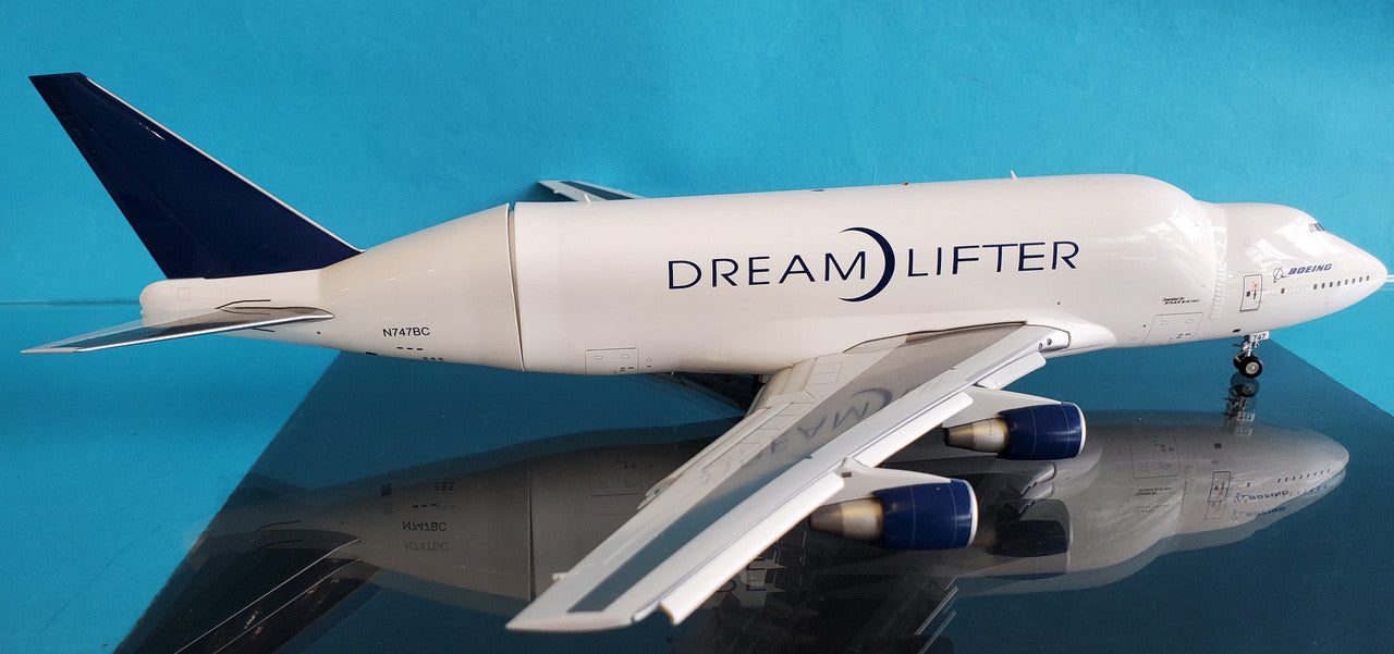 LH2163A | JC Wings 1:200 | Boeing 747-400LCF House colours N747BC (with stand)