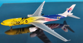 PH04361 | Phoenix 1:400 | Airbus A330-300 Malaysia Airlines 9M-MTG