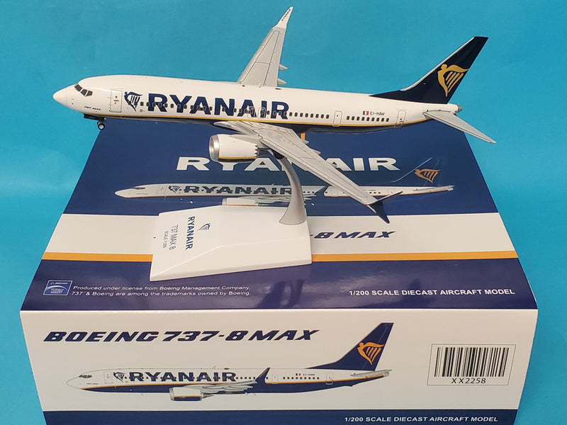 XX2258 | JC Wings 1:200 | Boeing 737 MAX8 Ryanair EI-HAT (with stand)