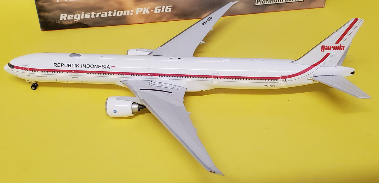 PH11646 | Phoenix 1:400 | Boeing 777-300ER Republik Indonesia