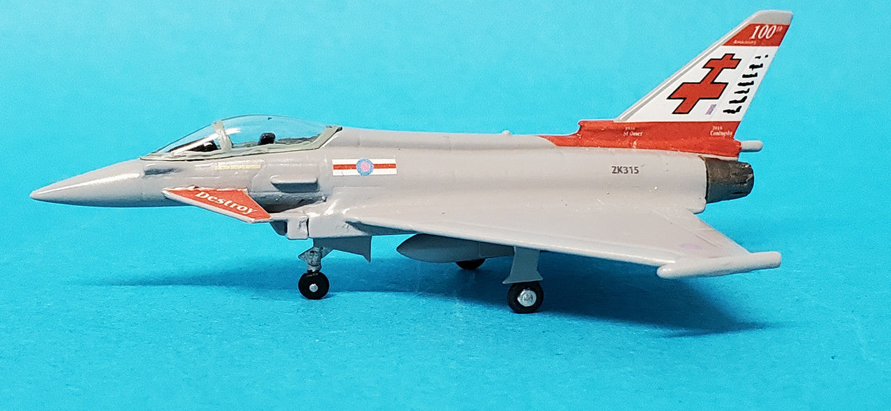 SC332 | Sky Classics 1:200 | Typhoon RAF ZK315, 41 Sqn., 100 Anniversary