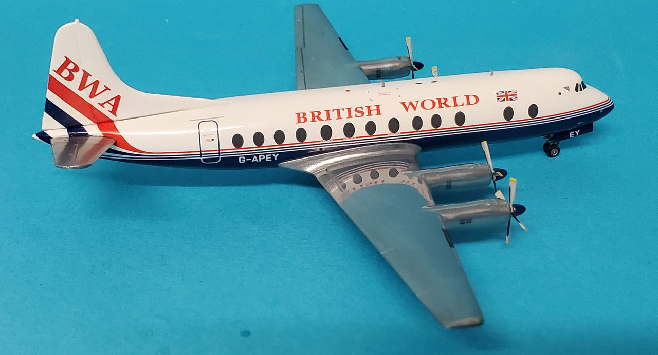 571463 | Herpa Wings 1:200 1:200 | Viscount 800 British World Airlines G-APEY (die-cast)