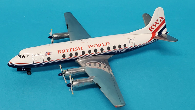 571463 | Herpa Wings 1:200 | Viscount 800 British World Airlines G-APEY (die-cast)