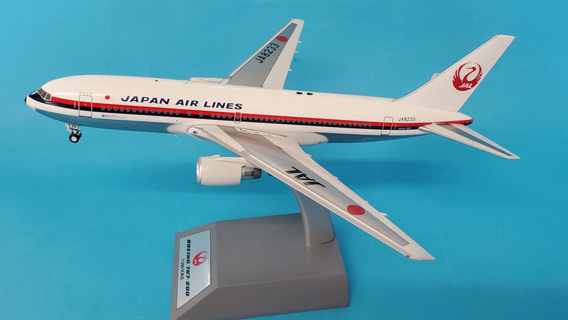 JF-767-2-001P | JFox Models 1:200 | Boeing 767-246 JAL JA8233 (with stand)