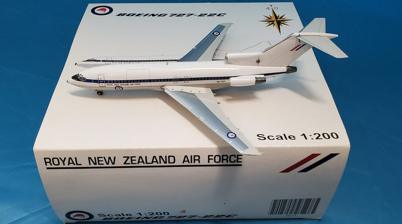 JC2073 | JC Wings 1:200 | Boeing 727-100 Royal New Zealand Air Force NZ7271