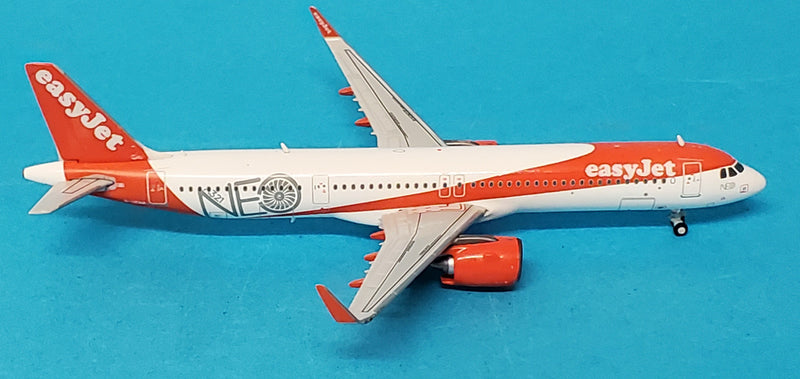 EW421N003 | JC Wings 1:400 |  EasyJet Airbus A321NEO A321NEO Title G-UZMA