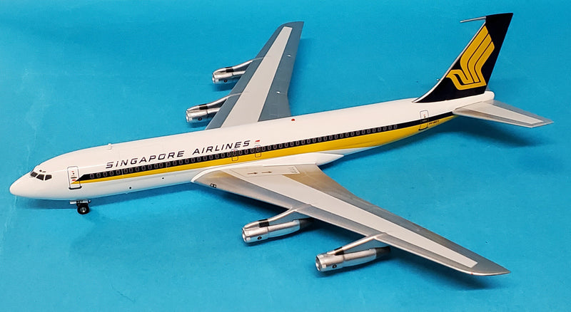 IF70020 | InFlight200 1:200 | Boeing 707-300 Singapore Airlines 9V-BEY PRE-OWNED