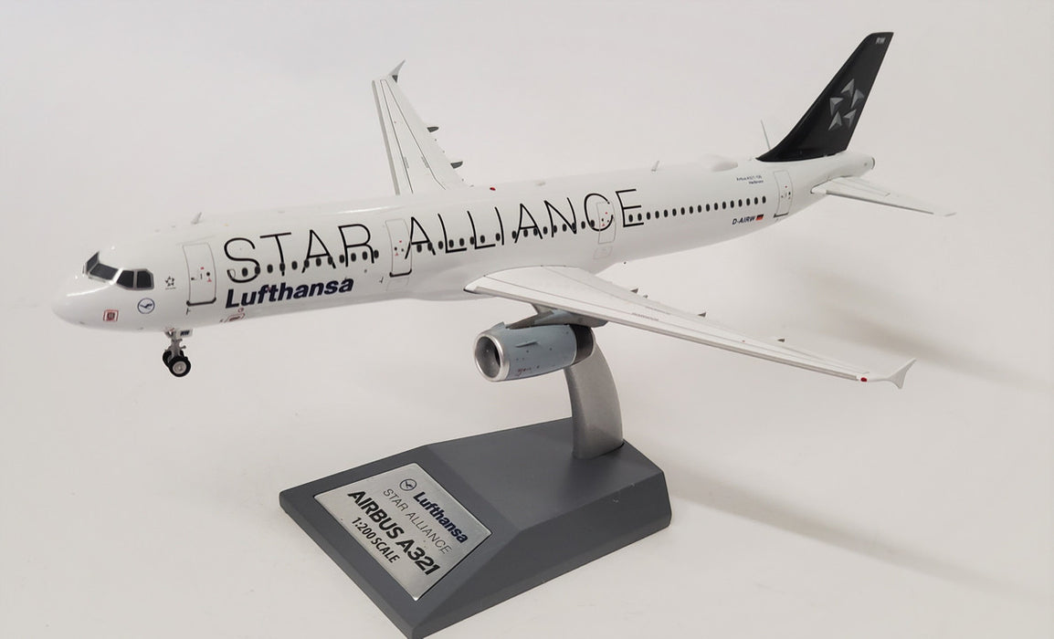 JF-A321-020 | JFox Models 1:200 | Airbus A321 Lufthansa D-AIWR, 'Star Alliance' (with stand)