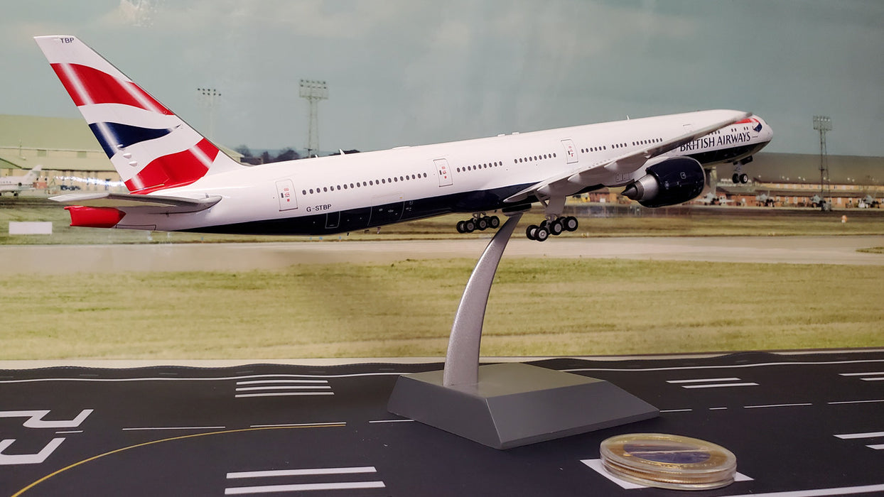 ARDBA22 | ARD Models 1:200 | Boeing 777-336ER British Airways G-STBP (with stand)