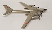 CBU20 | Western Models UK 1:200 | Tupolev Tu-95 Bear Soviet Air Force '39'