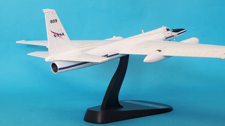 HA6905 | Hobby Master Military 1:72 | Lockheed ER-2(U2) Dragon Lady NASA 809 'High Altitude Research Aircraft'