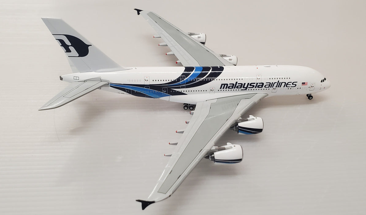 XX40049 | JC Wings 1:400 | Airbus A380 Malaysia Airlines Reg: 9M-MNE With Antenna