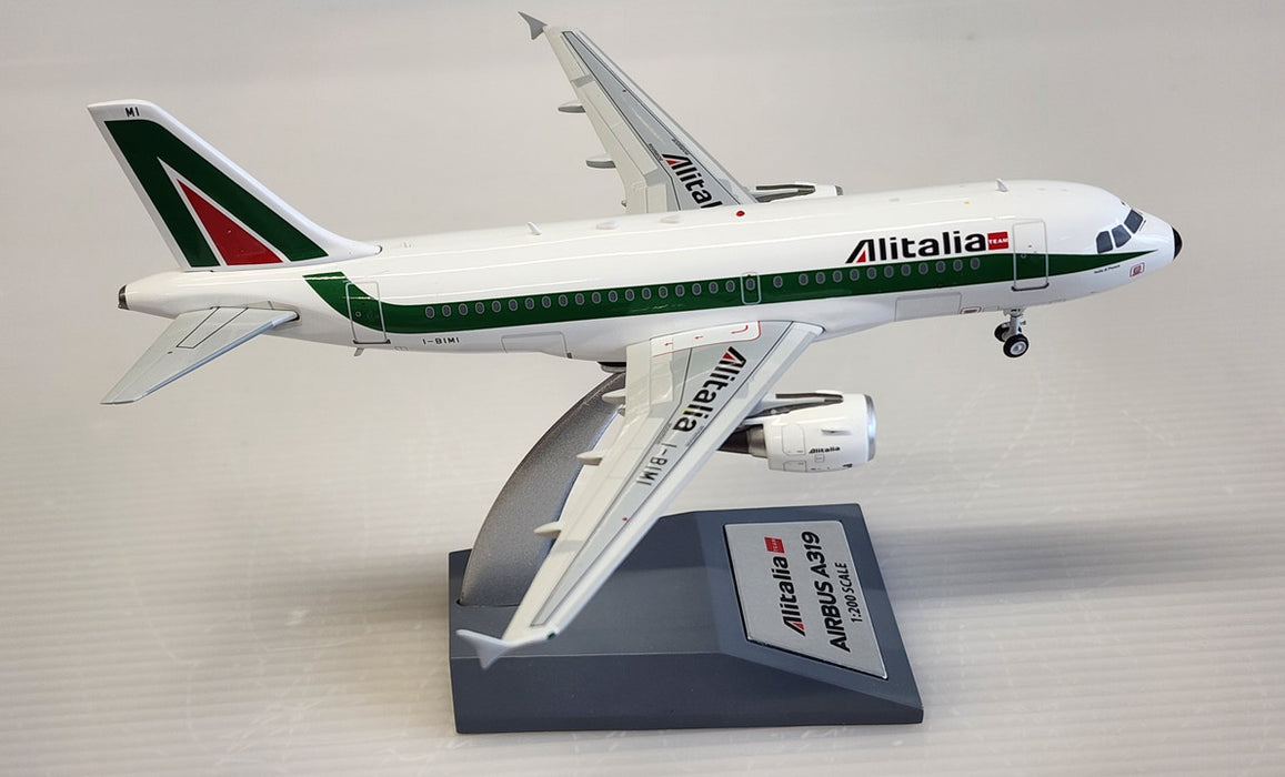 JFA319005 | JFox Models 1:200 | Airbus A319-112 Alitalia I-BIMI (with stand)