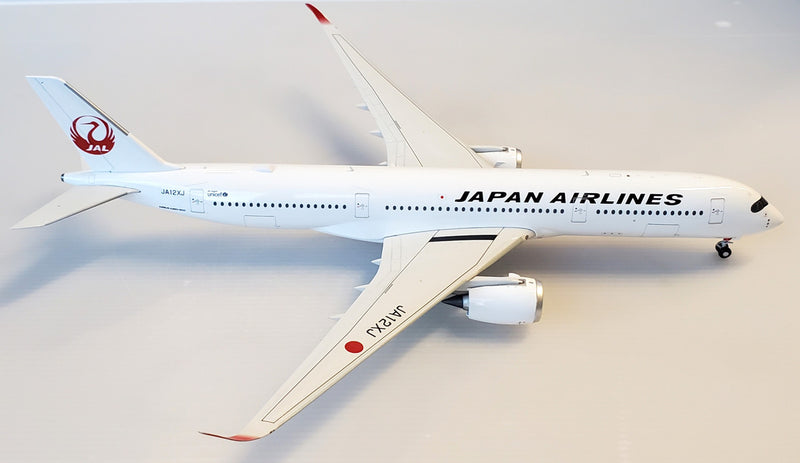 JF-A350-9-014 | JFox Models 1:200 | Airbus A350-941 JAL JA12XJ (with stand)