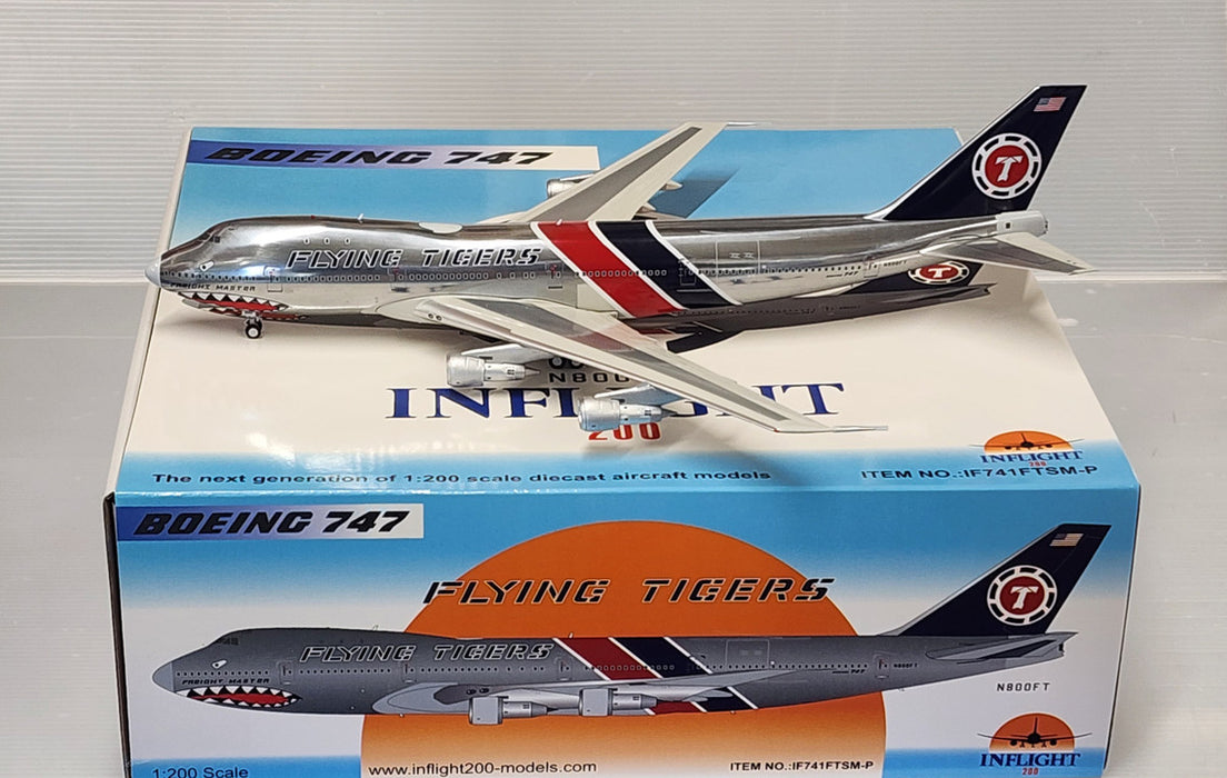 IF741FTSM-P | InFlight200 1:200 | Boeing 747-123F Flying Tigers N800FT 'polished with sharkmouth' (including a stand)