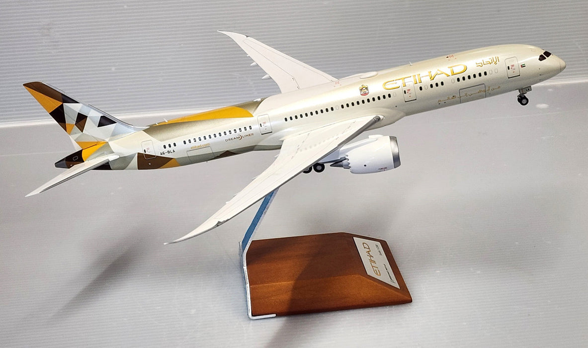 XX2590 | JC Wings 1:200 | Boeing 787-9 Etihad A6-BLA