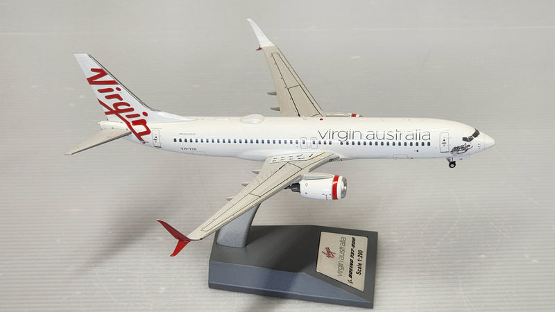 JF-737-8-033 | JFox Models 1:200 | Boeing 737-8FE Virgin Australia VH-YIR (with stand)