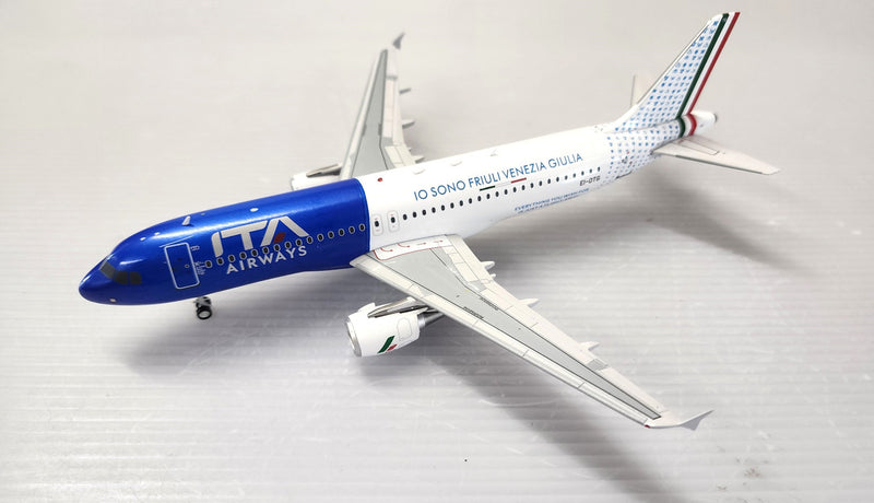 IF320AZ0523 | InFlight200 1:200 | Airbus A320 ITA EI-DTG (with stand)