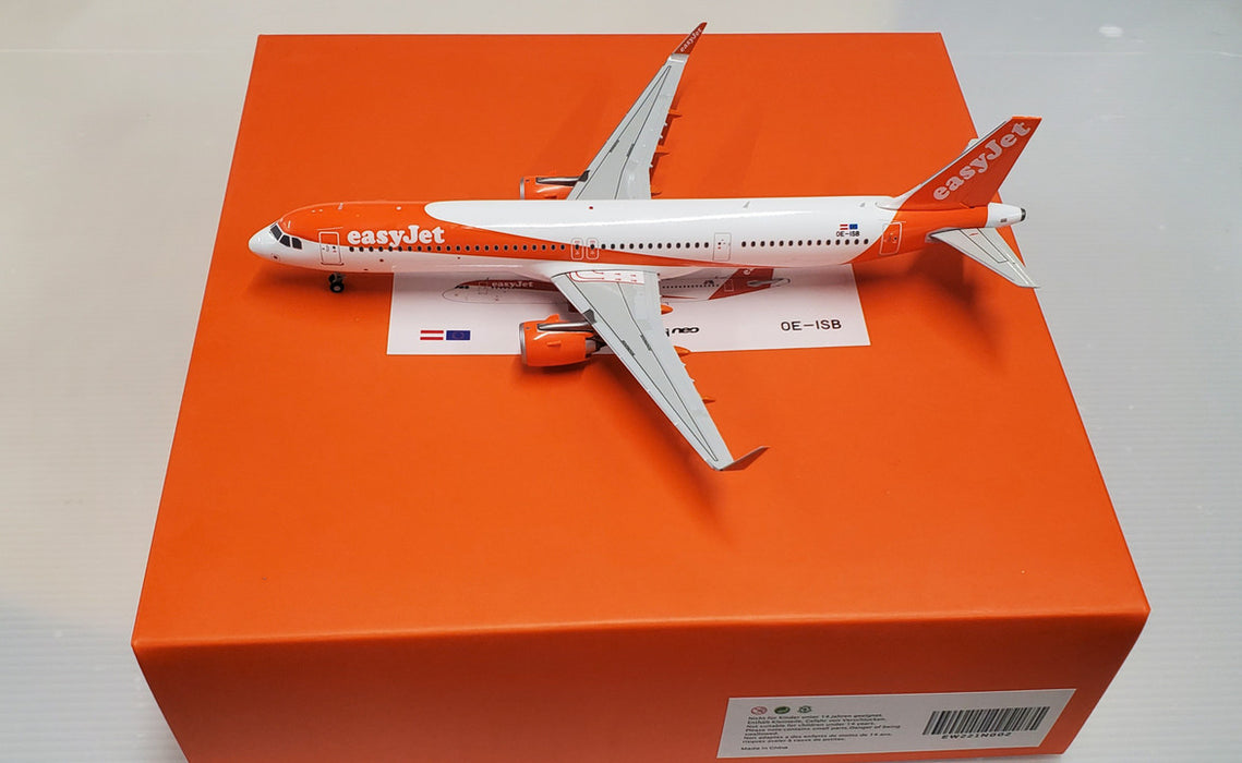 JCEW221N002 | JC Wings 1:200 | Airbus A321NEO EasyJet Europe Reg: OE-ISB (with stand)