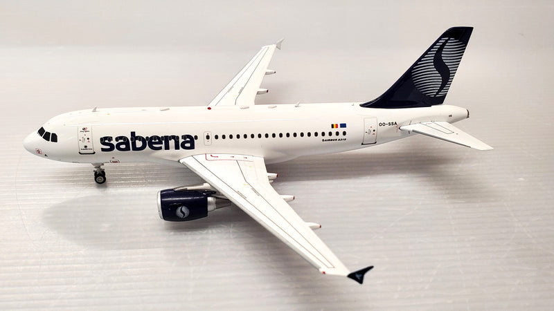 IF319SK0823 | InFlight200 1:200 | Sabena Airbus A319-112 OO-SSA with stand