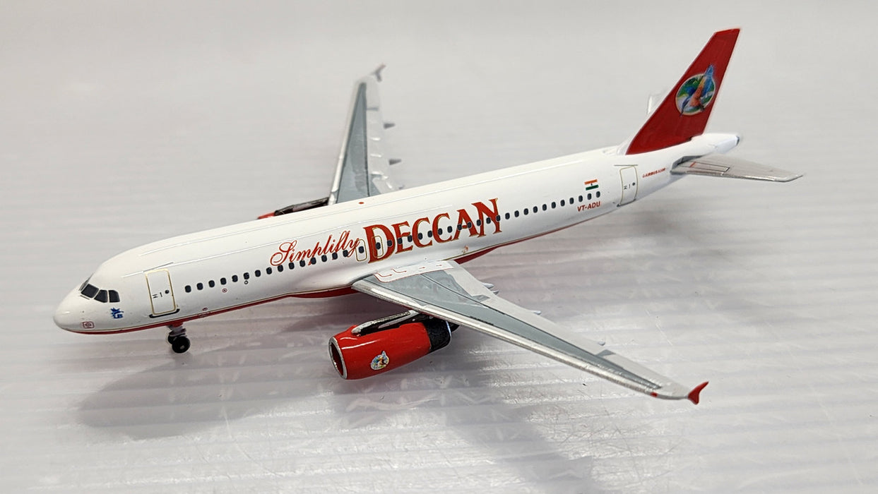 AC411260 | Aero Classics 1:400 | A320neo Simplify Deccan VT-ADU