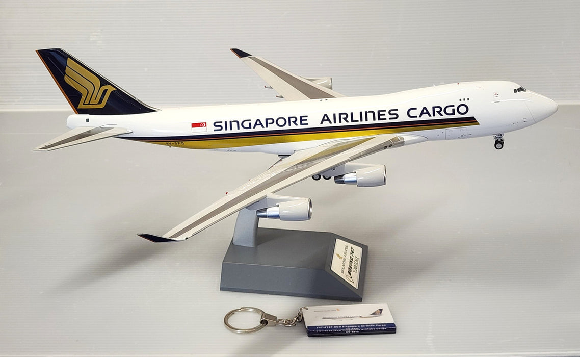 WB-747-4-059 | JFox Models 1:200 | Boeing 747-412F-SCD Singapore Airlines Cargo 9V-SFQ