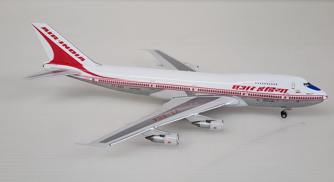 PH11793 | Phoenix 1:400 | Boeing 747-200 Air India VT-EGA (polished)