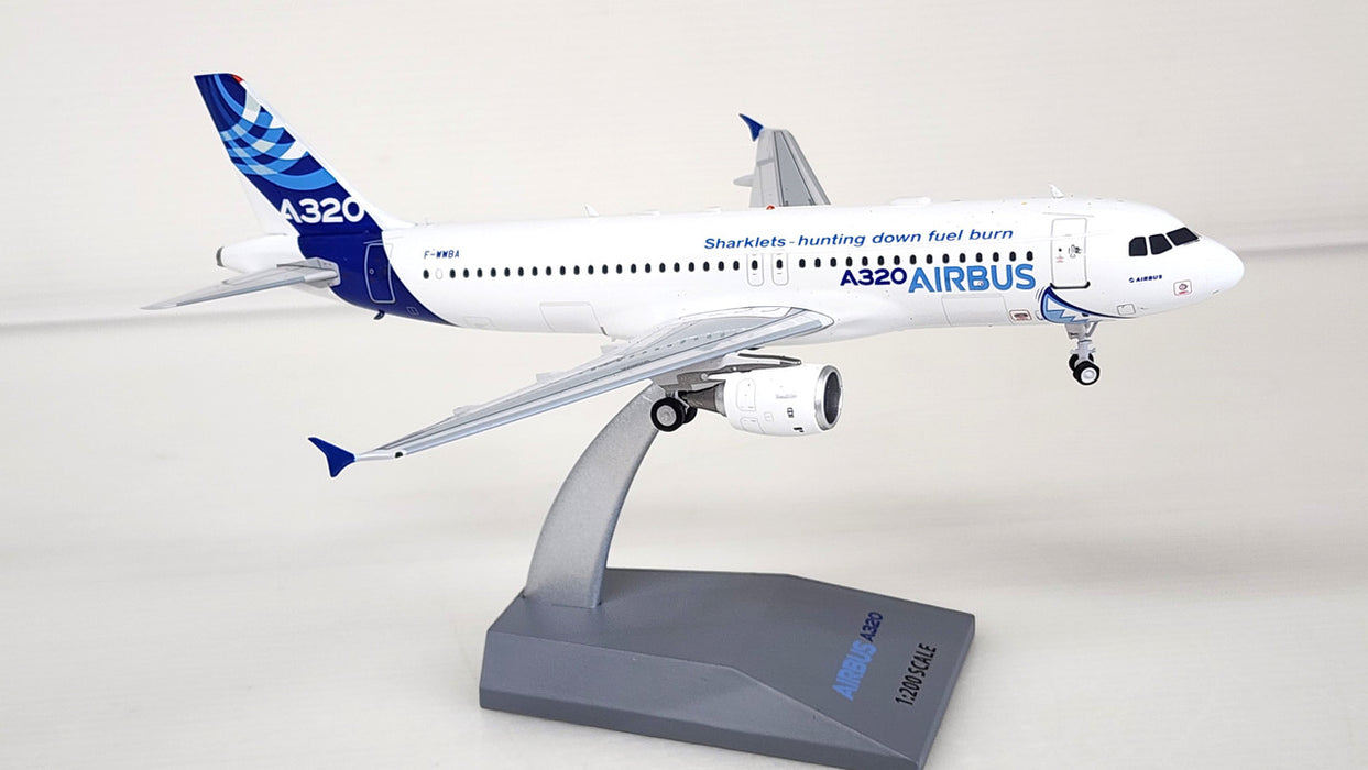 IFAIRBUS320 | InFlight200 1:200 | Airbus A320-211 HOUSE F-WWBA with stand