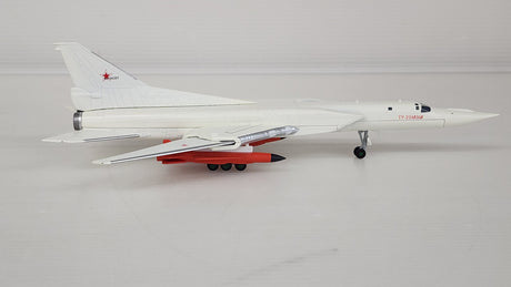 572149 | Herpa Military 1:200 | Tupolev TU-22M3M Backfire M3M prototype RF-94267