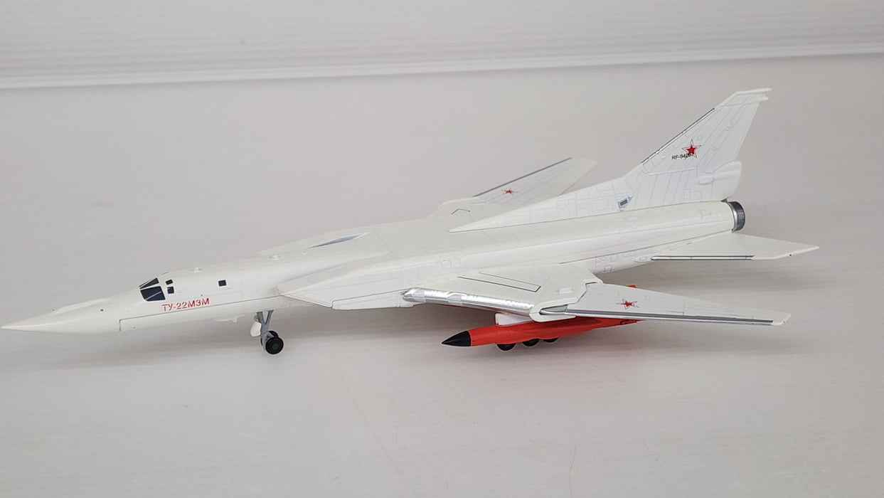 572149 | Herpa Military 1:200 | Tupolev TU-22M3M Backfire  M3M prototype  RF-94267