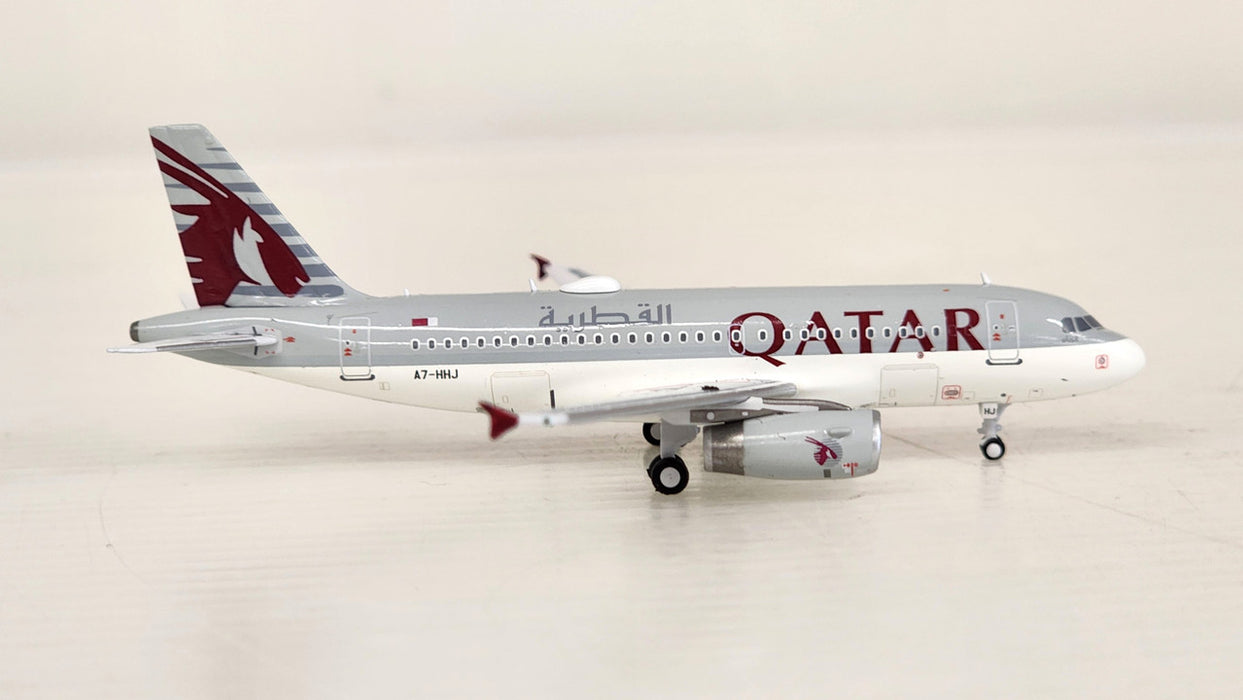 PM202241 | Panda Models 1:400 | Airbus A319 Qatar Airways A7-HHJ