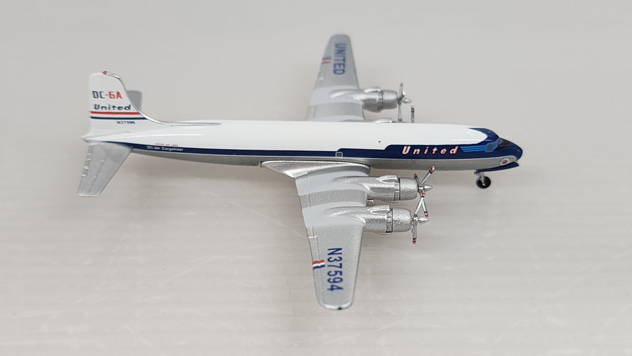 AC419957 | Aero Classics 1:400 | Douglas DC-6 United Airlines cargo N37594