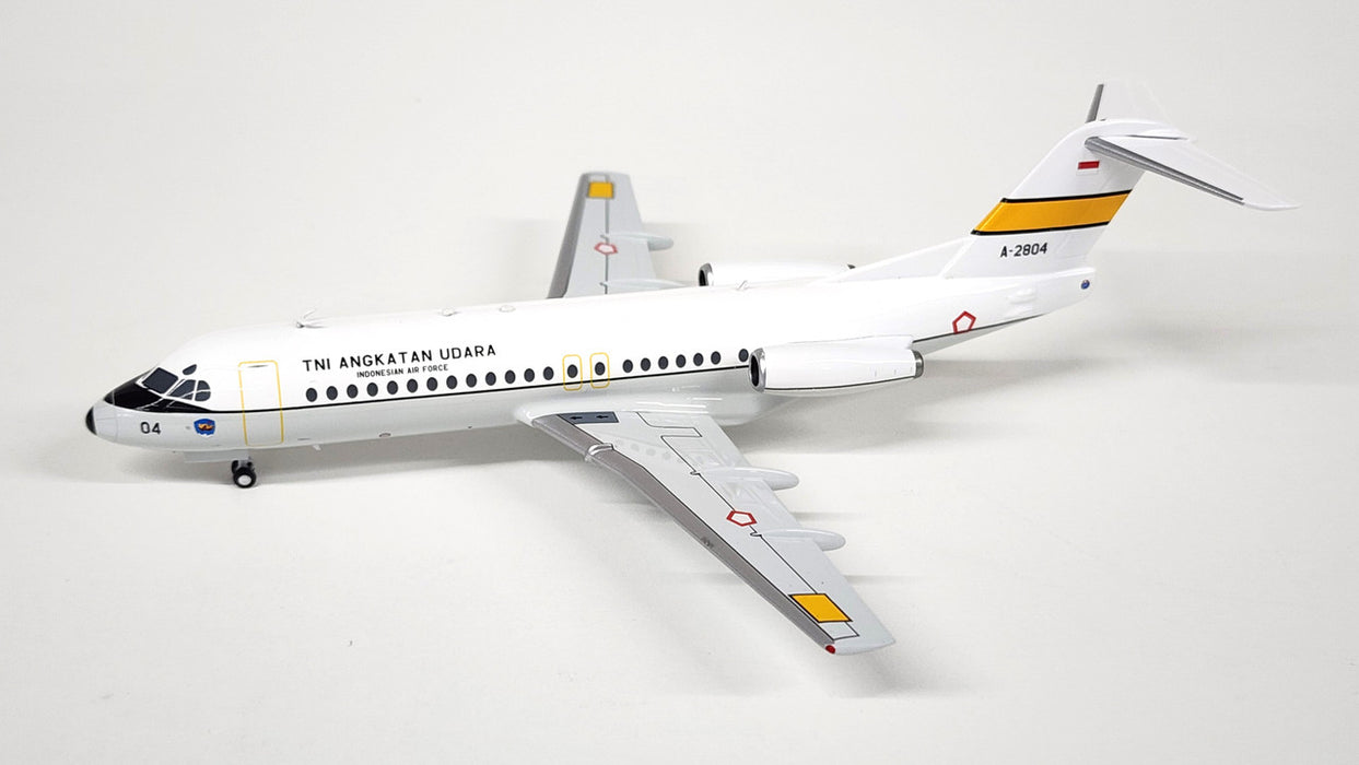 MP22301 | Misc 1:200 | Fokker F-28-4000 Fellowship Indonesian Air Force A-2804 (with stand)