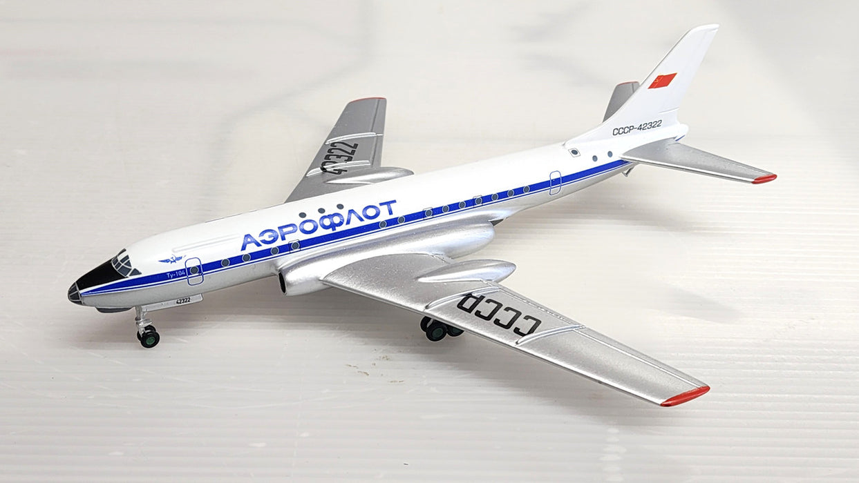 SC156 | Sky Classics 1:200 | Tupolev Tu-104 Aeroflot 42322, 'VIP'