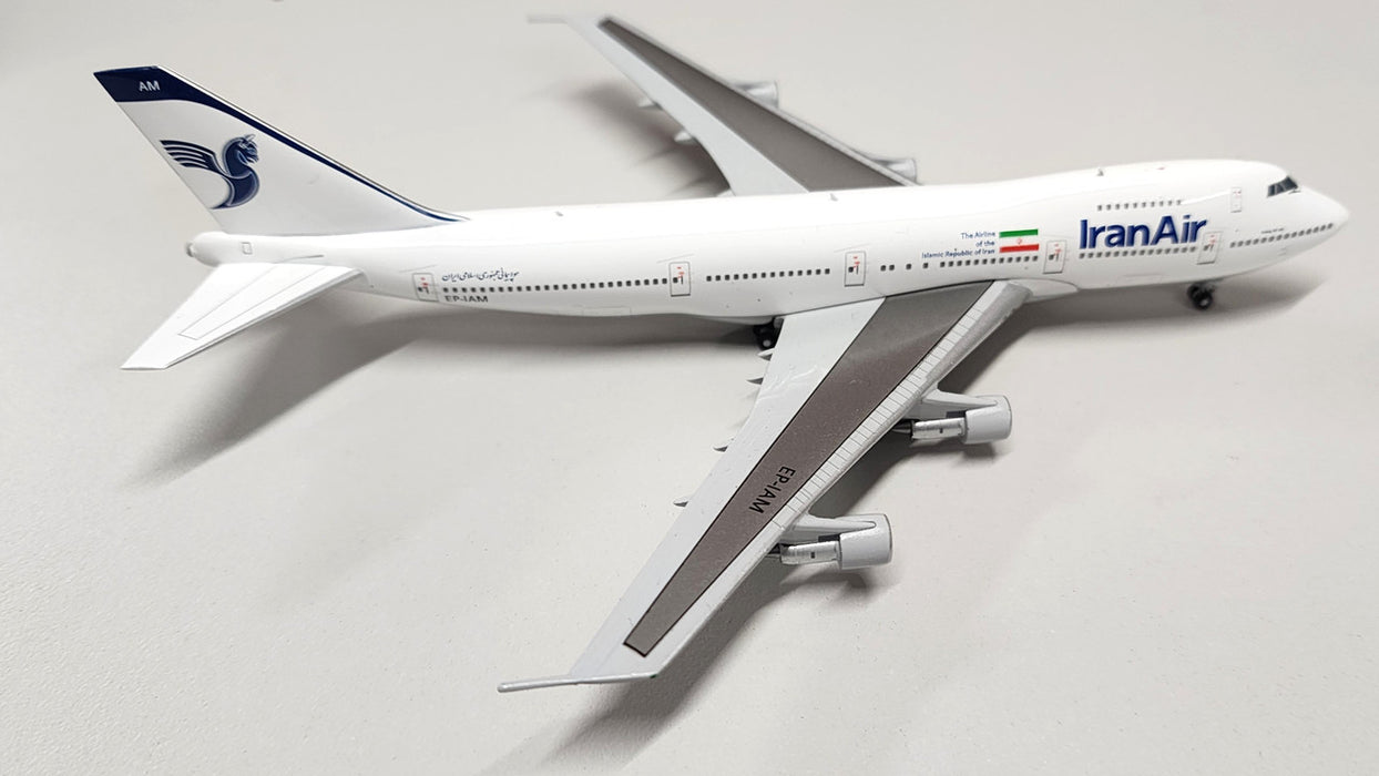 BB4741005 | Big Bird 1:400 | Boeing 747 IRAN AIR 747-100B EP-IAM With Antenna