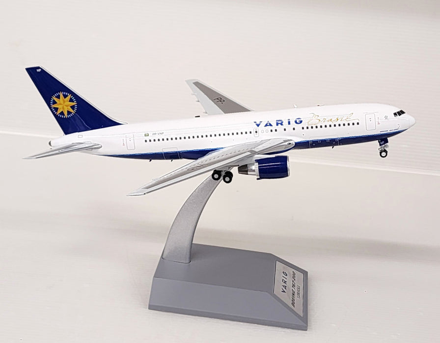 IF762VR1223 | InFlight200 1:200 | Boeing 767-241ER Varig PP-VNP with stand