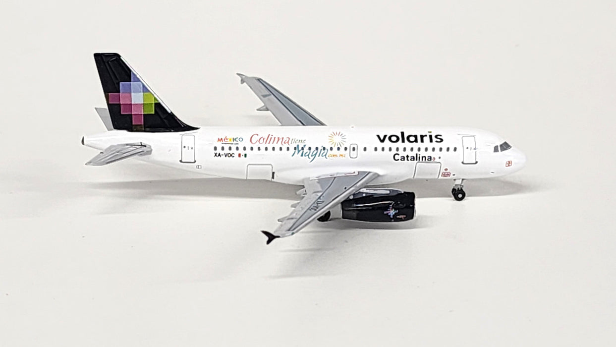 AC411250 | Aero Classics 1:400 | Airbus A319 Volaris XA-VOC