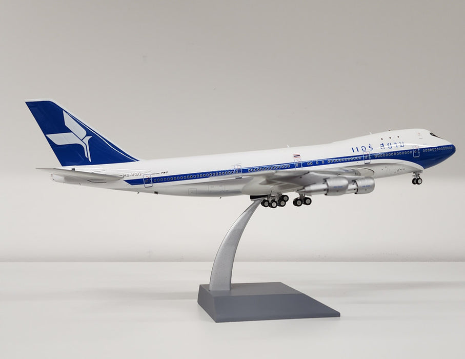 IF742VG1122 | InFlight200 1:200 | Boeing 747-200 Air Siam HS-VGG (with stand)