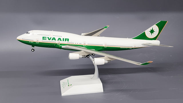 XX20321 | JC Wings 1:200 | Boeing 747-400F EVA Air B-16411